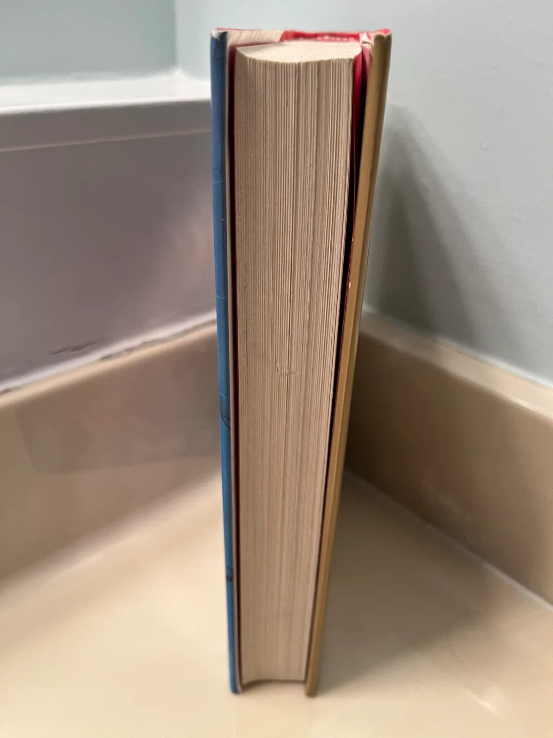 Spider-Man The Venom Factor Hardcover Book image indicator(4)