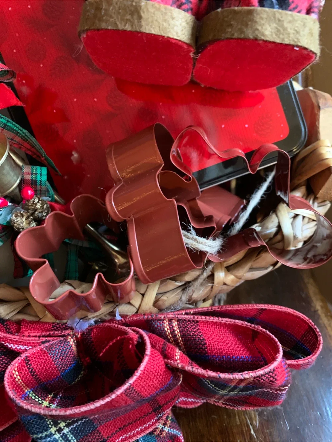 Thriftmas Holiday Decor Basket! image indicator(3)