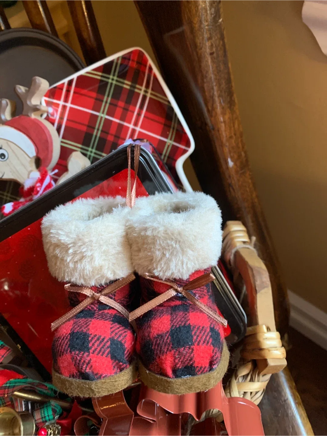 Thriftmas Holiday Decor Basket! image indicator(2)