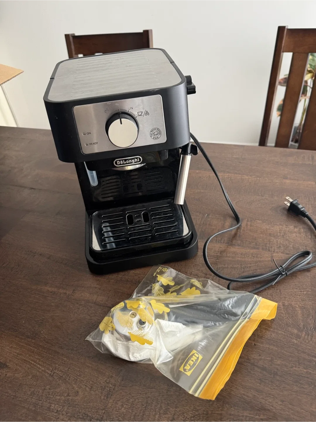 DeLonghi Stilosa Espresso & Cappuccino Maker image indicator(2)