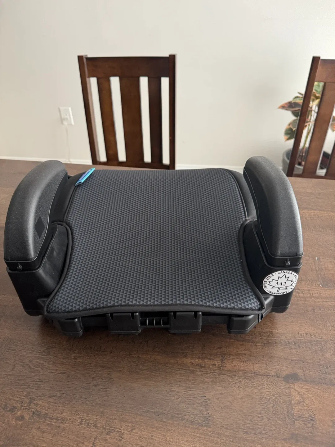 Graco Backless Booster Seat image indicator(2)