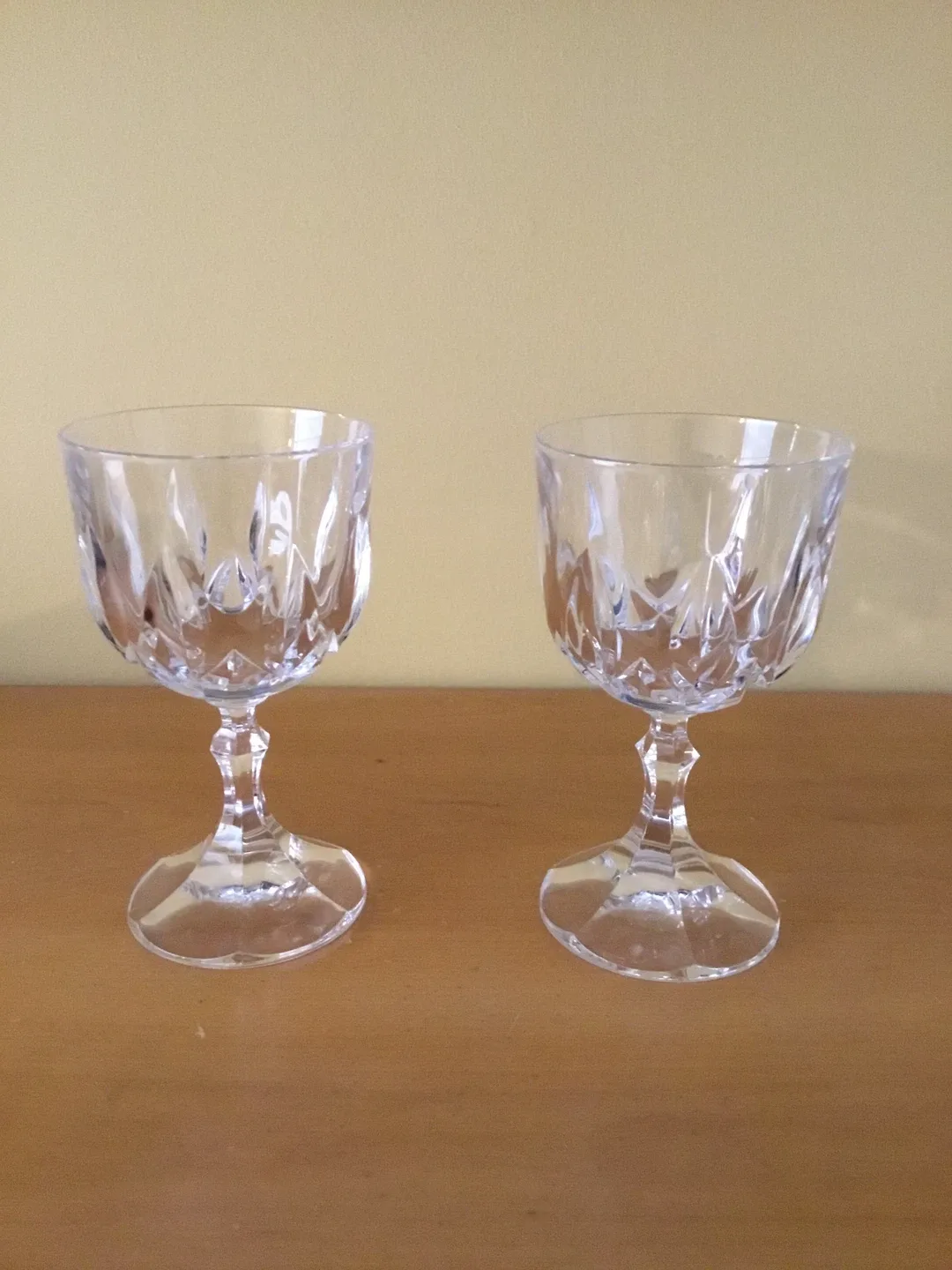 Crystal Wine Glasses - Set of 2