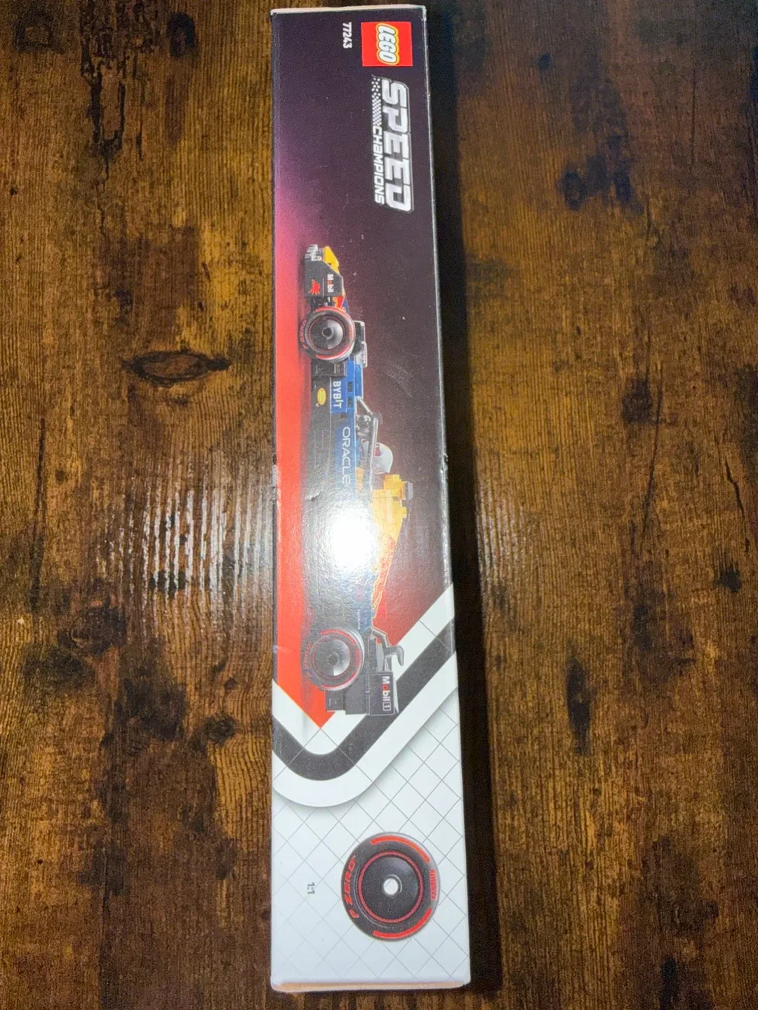 Lego Speed Champions Oracle Red Bull Racing RB20 F1® 77243 image indicator(4)