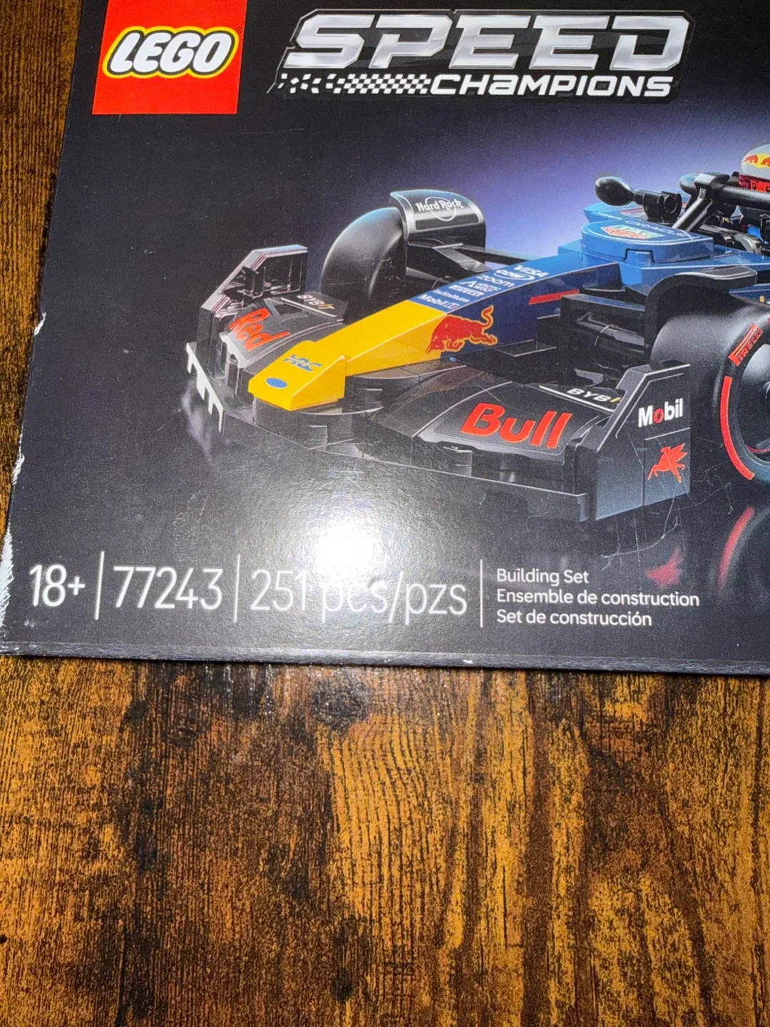 Lego Speed Champions Oracle Red Bull Racing RB20 F1® 77243 image indicator(3)
