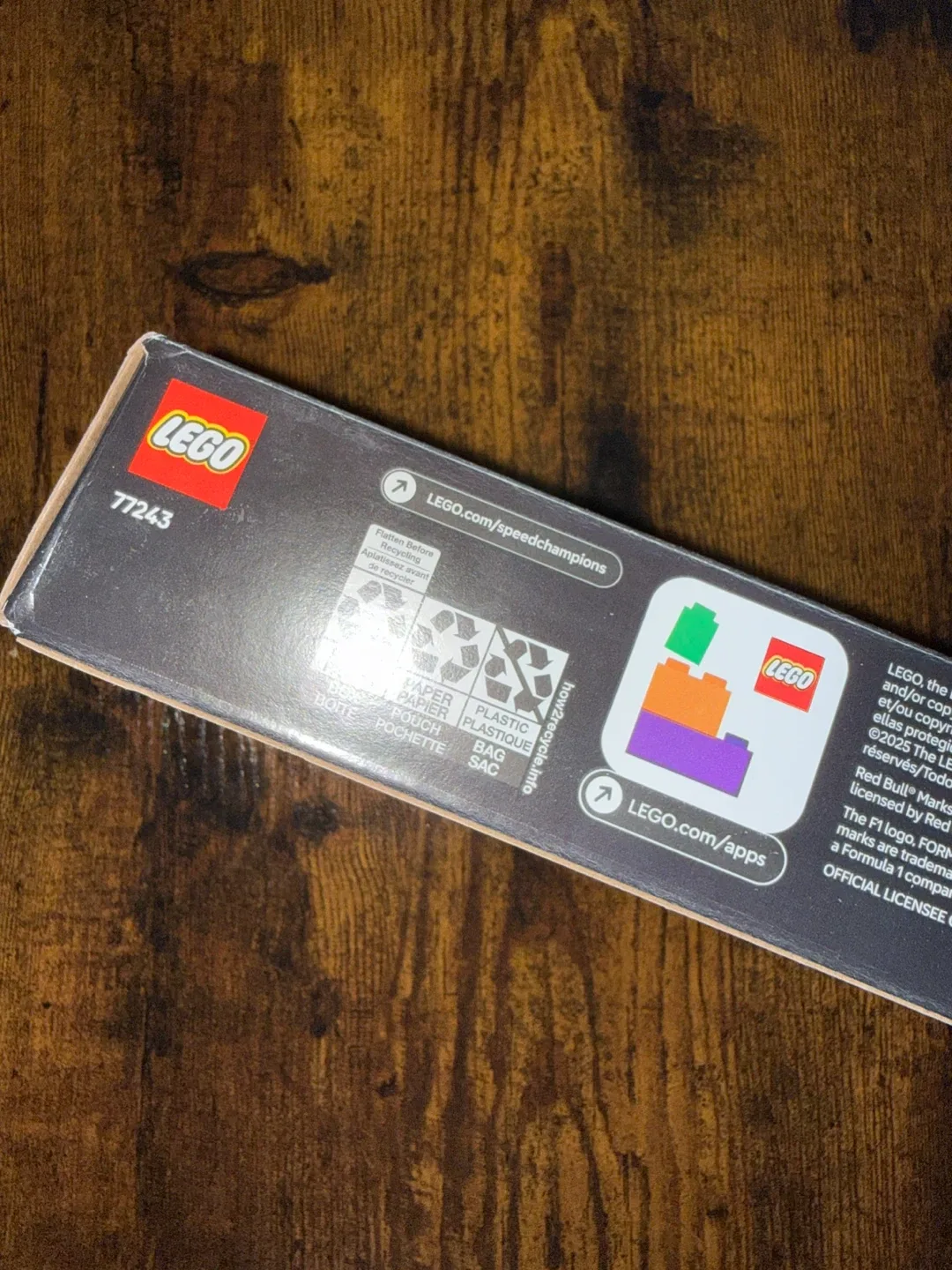 Lego Speed Champions Oracle Red Bull Racing RB20 F1® 77243 image indicator(7)