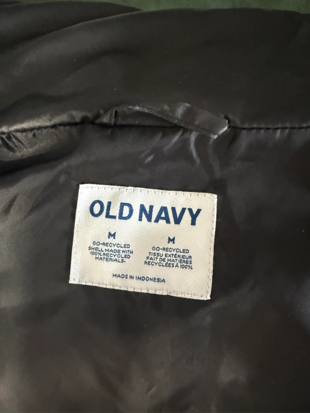 Old Navy Black Puffer Vest - photo 3