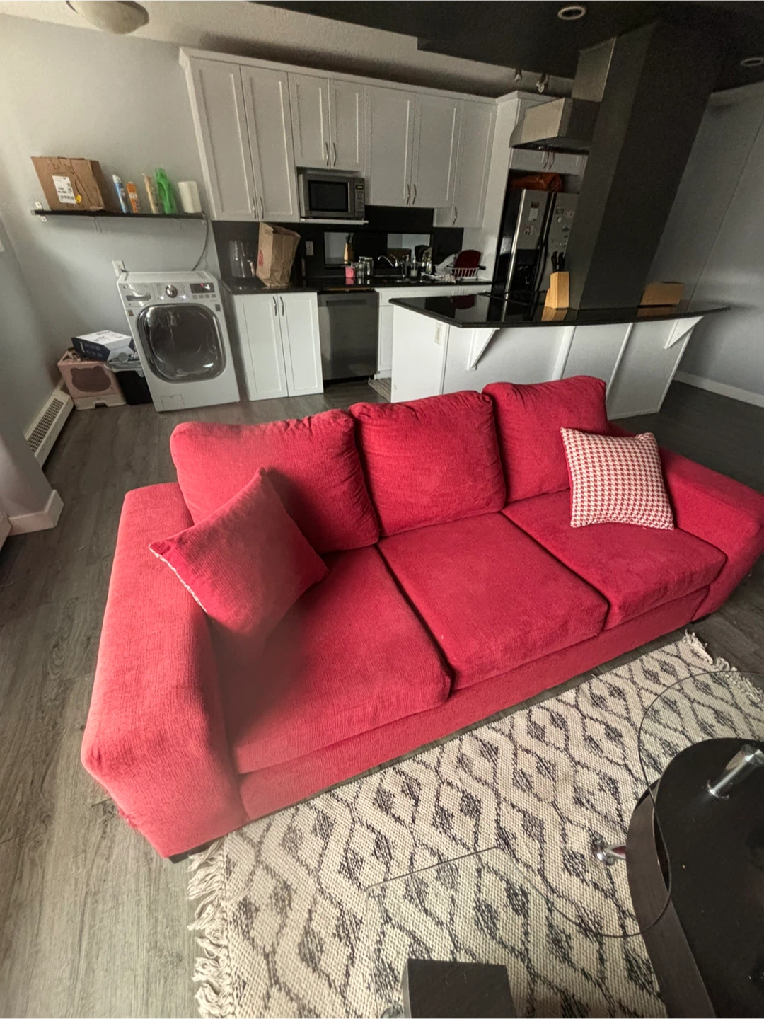 Red Sofa - photo 2