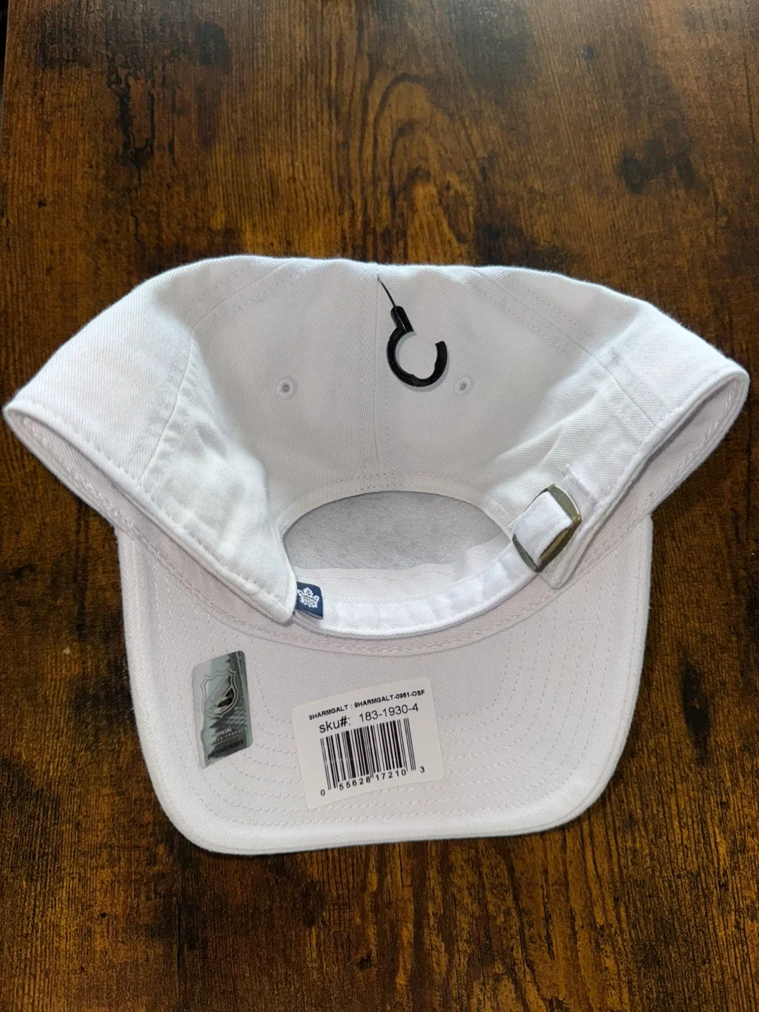 Toronto Maple Leafs - Fan Favourite Hat - White image indicator(2)