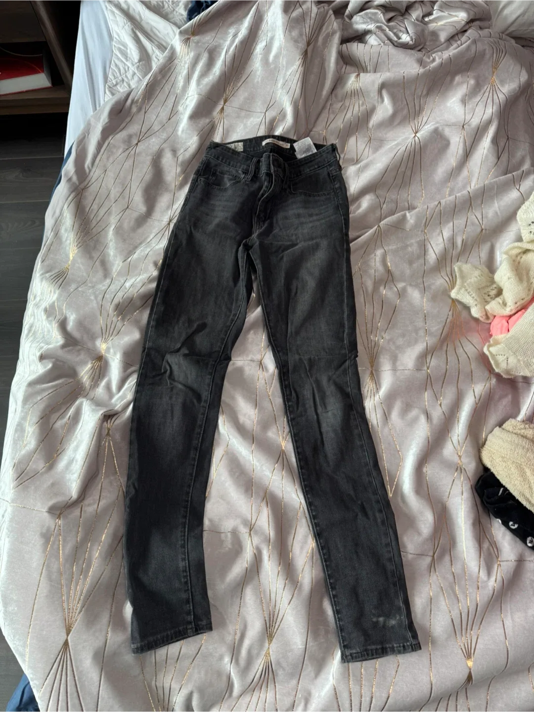Levi’s skinny jeans size 25