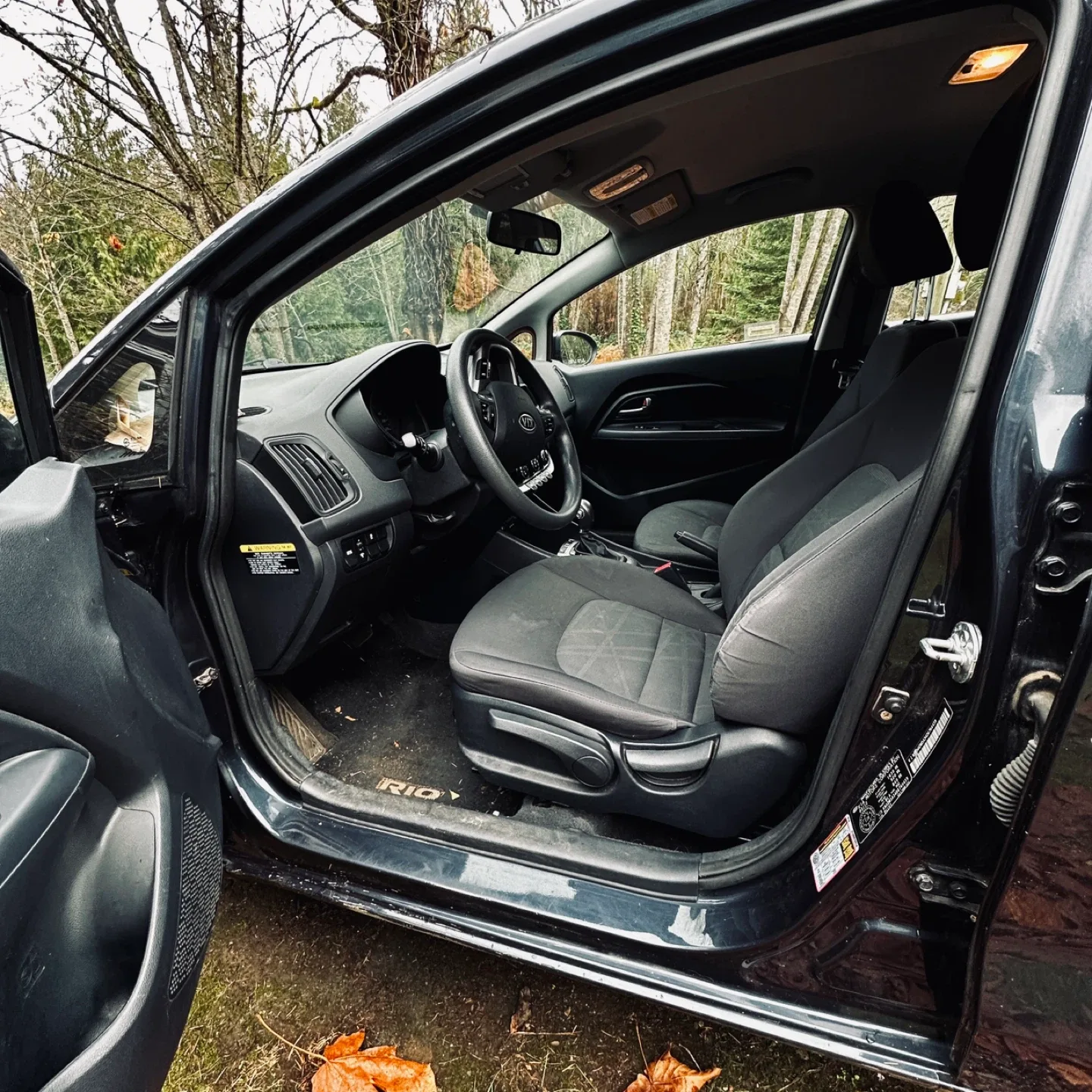 Dark Blue 2013 Kia Rio Hatchback… image indicator(4)