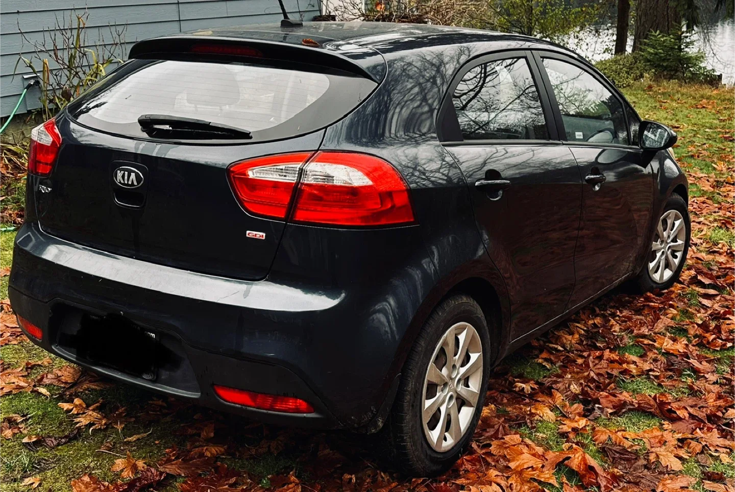 Dark Blue 2013 Kia Rio Hatchback… image indicator(10)