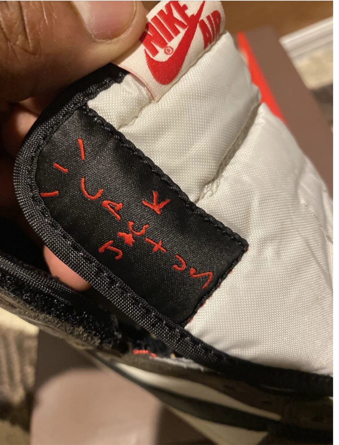Nike Air Jordan 1 Travis Scott - photo 5