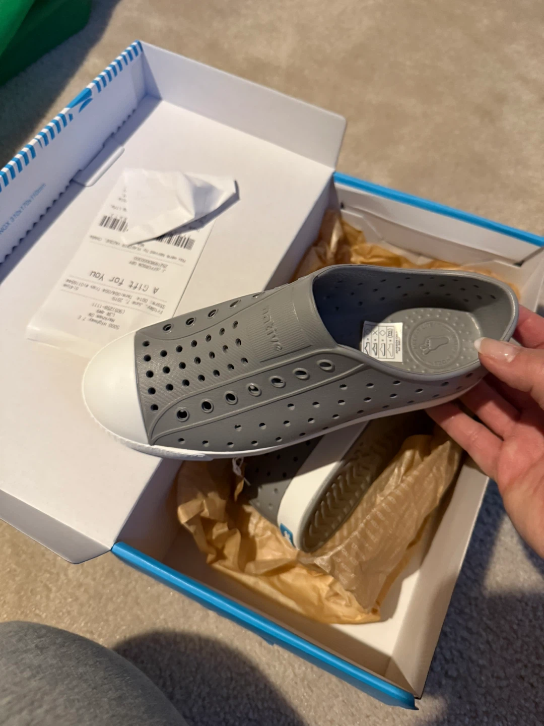 Native Jefferson Kids J3 (US 2) Grey Shoes - New in Box! - photo 4