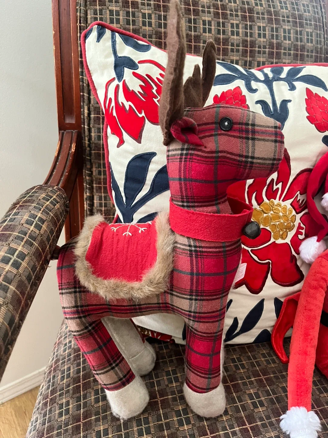 #cleanout- Red Plaid Reindeer Decoration image indicator(2)