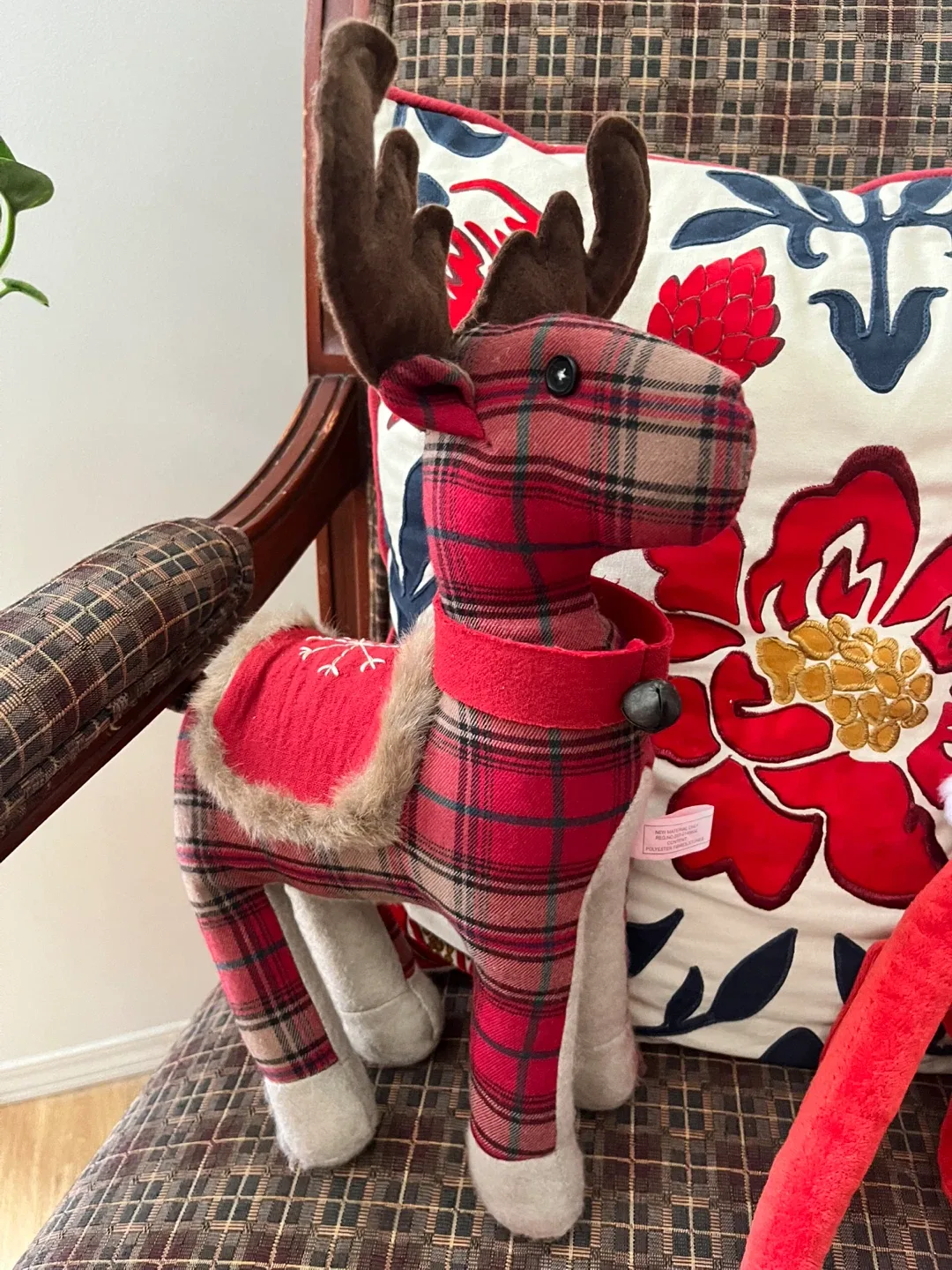 #cleanout- Red Plaid Reindeer Decoration