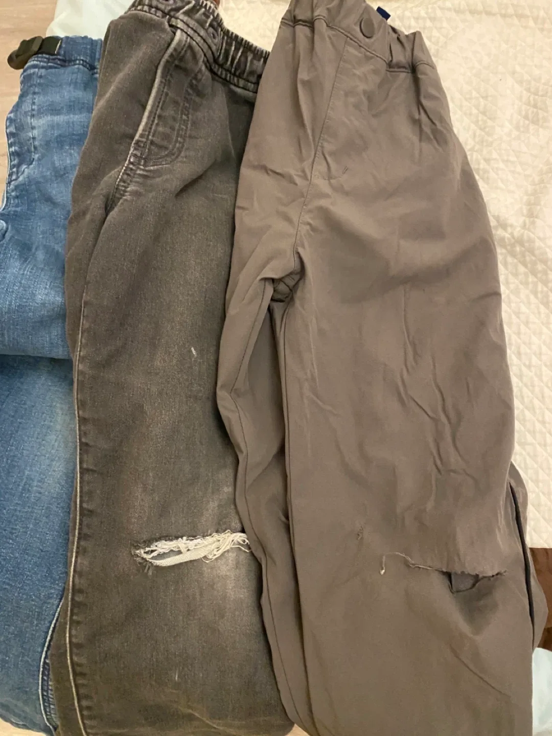 #cleanout Mixed Kids Clothes Bundle image indicator(5)