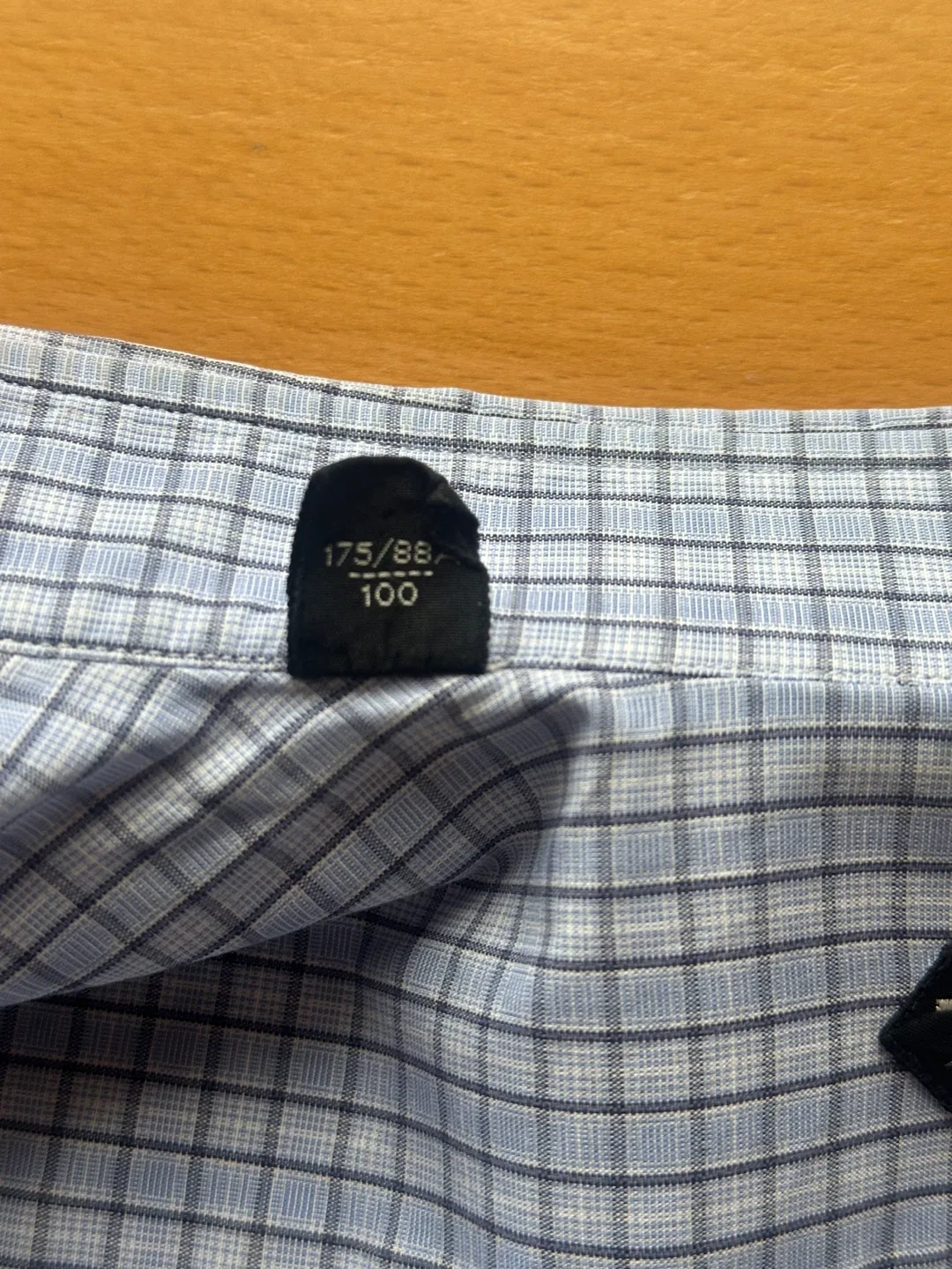 Tom Ford Dress Shirt, Size 15 1/2 image indicator(4)