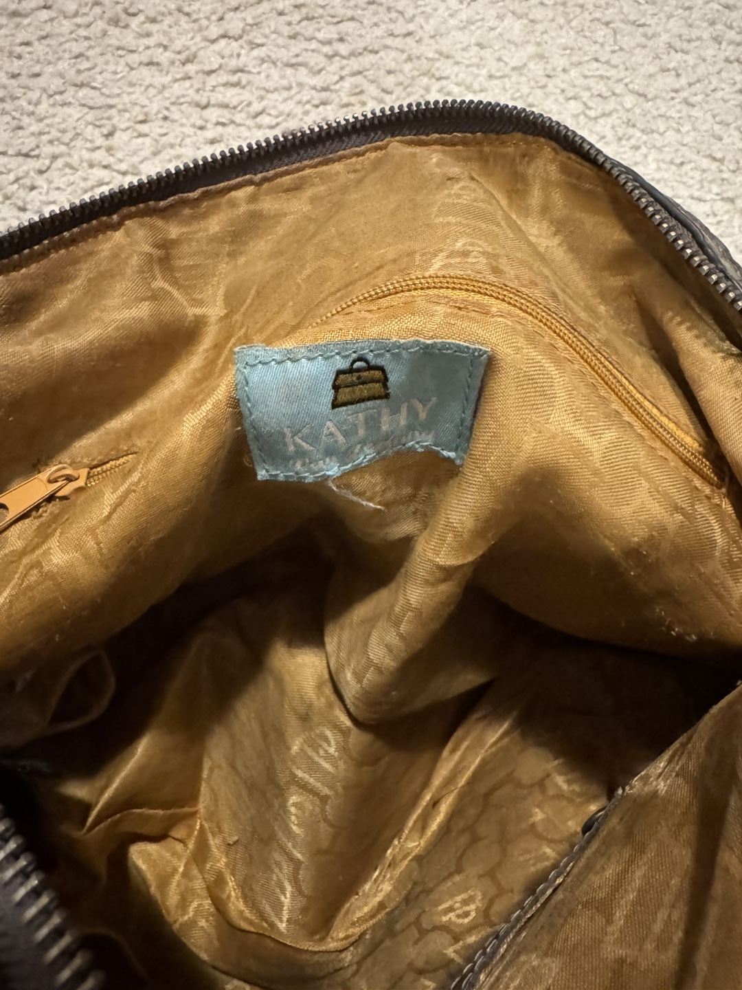 Kathy Van Zeeland Shoulder Bag - photo 3