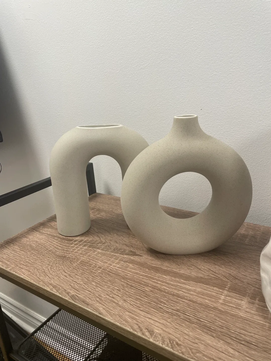 Set of 2 Beige Ceramic Vases