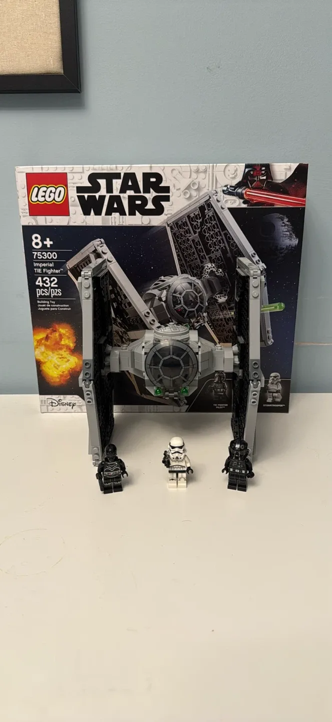 LEGO Star Wars Imperial TIE Fighter 75300