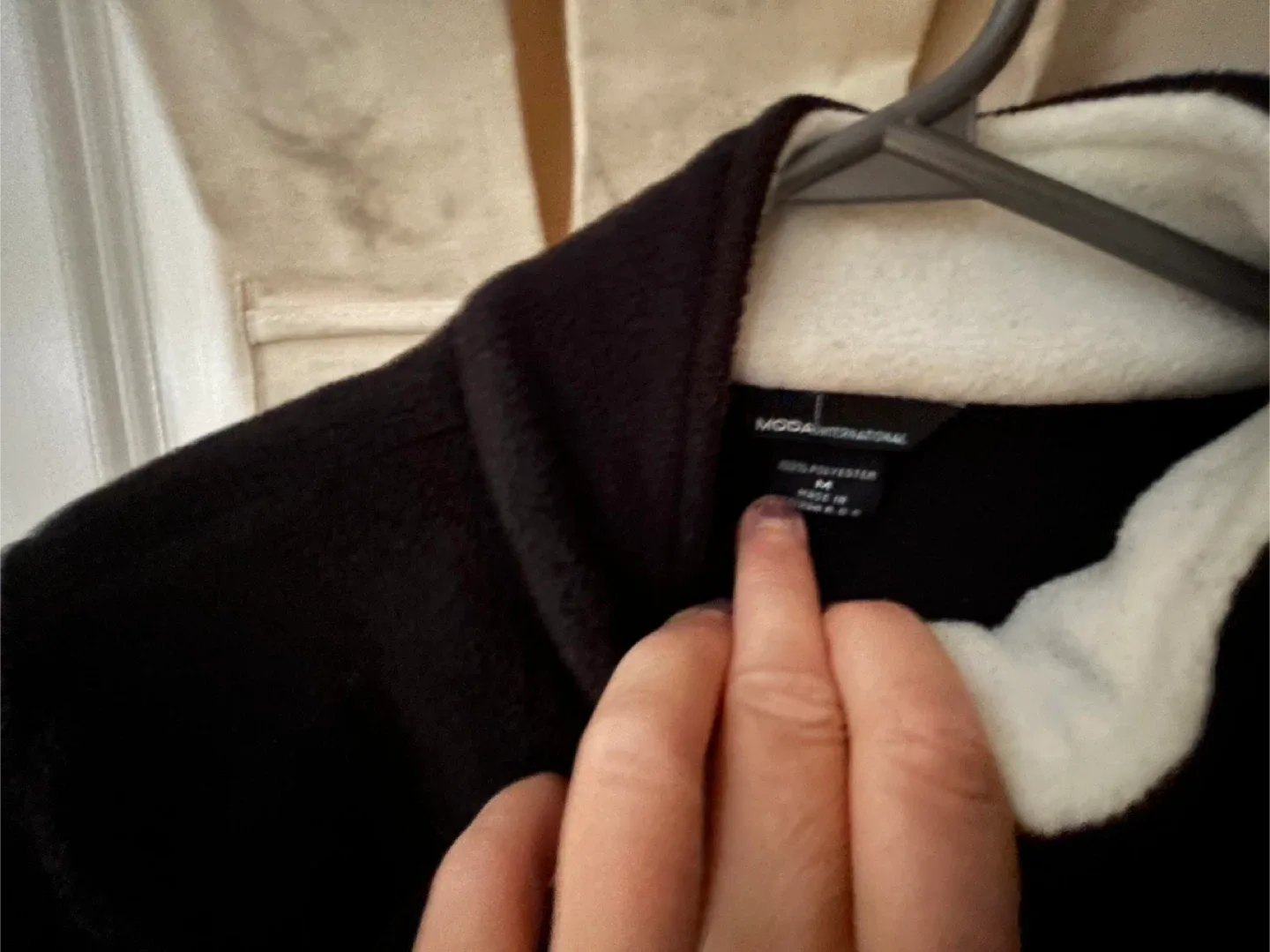 Moda International Fleece Jacket - Size M image indicator(2)