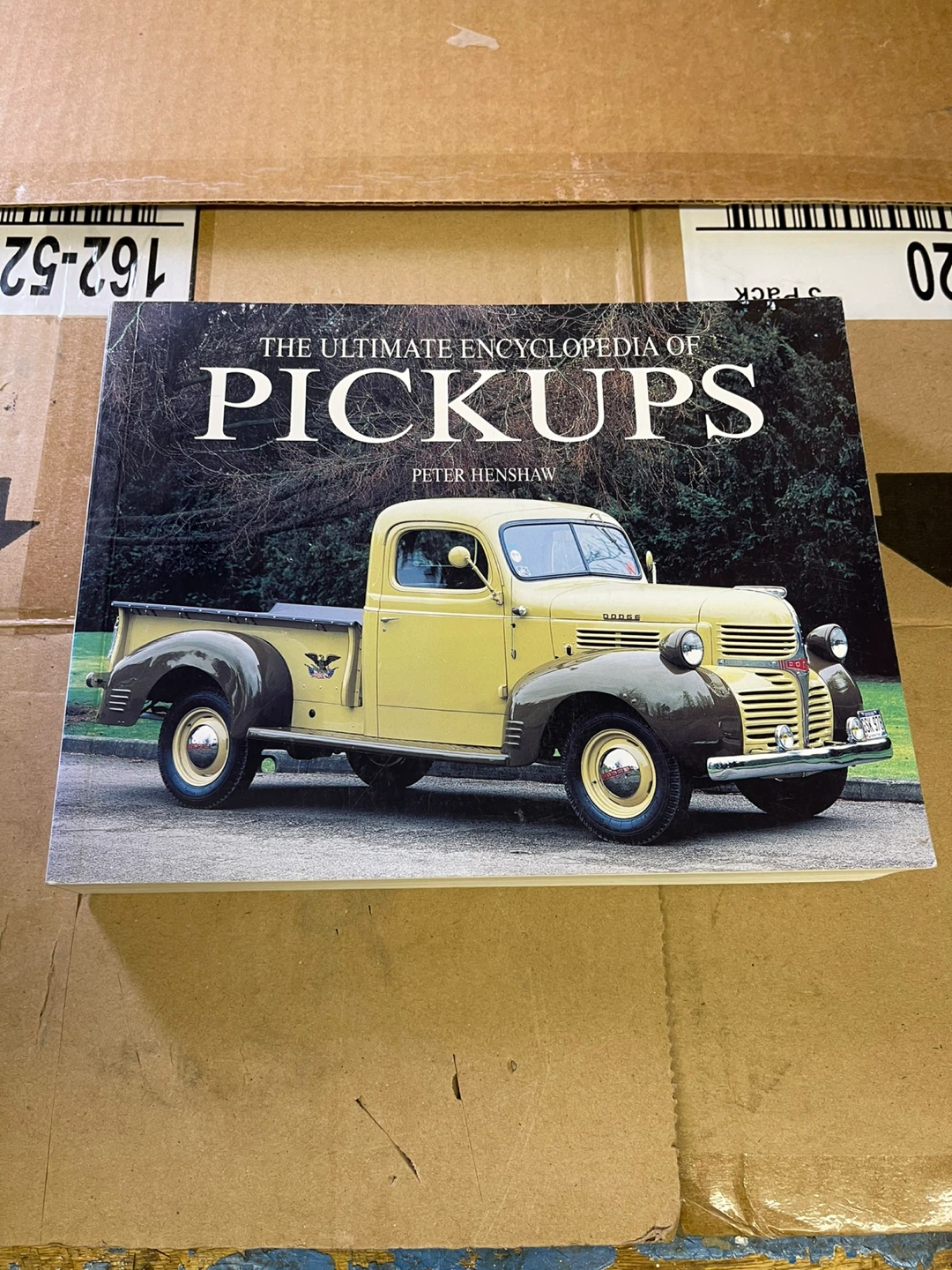 The Ultimate Encyclopedia of Pickups Book