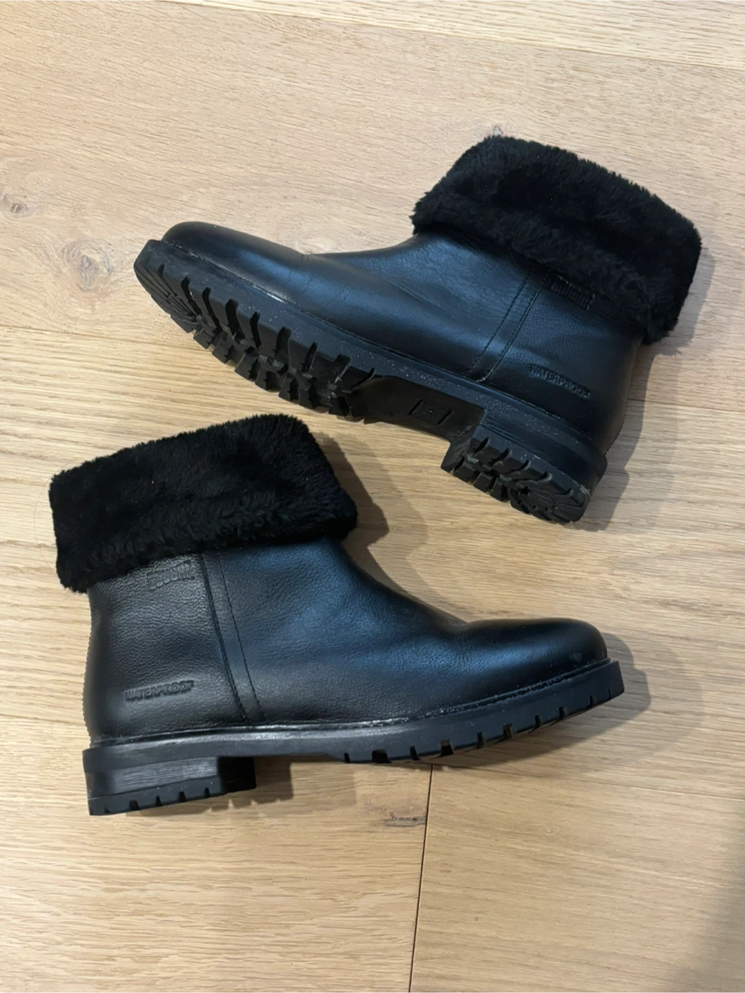Cougar Kendal Black Leather Waterproof Winter Boots, Size 9 - photo 2