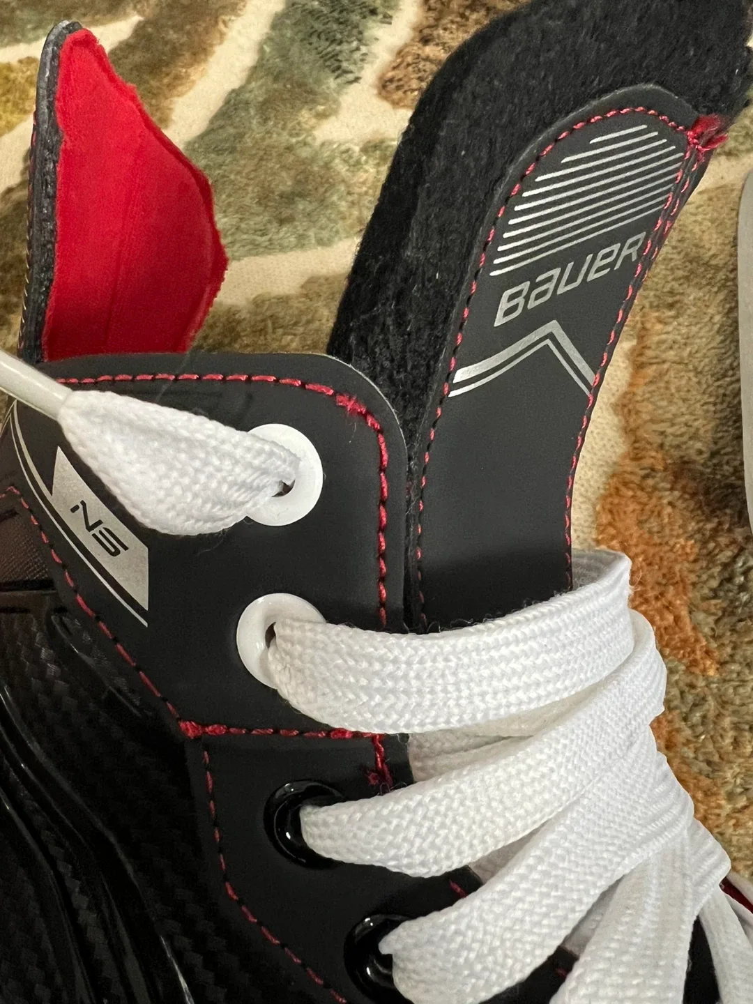 Bauer Youth Ice Hockey Skates - Size Y11 image indicator(6)