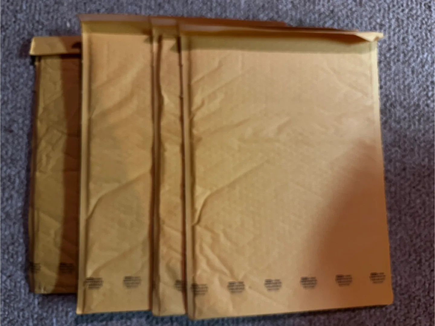 Uline S-10537 Bubble Mailer #6 $2 each image indicator(2)