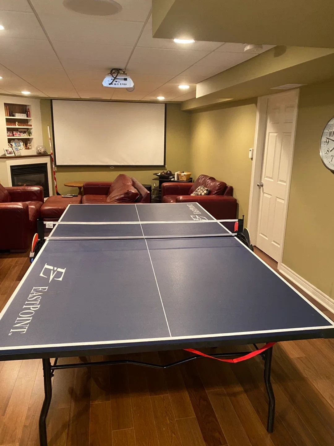 EastPoint Foldable Table Tennis Table image indicator(3)