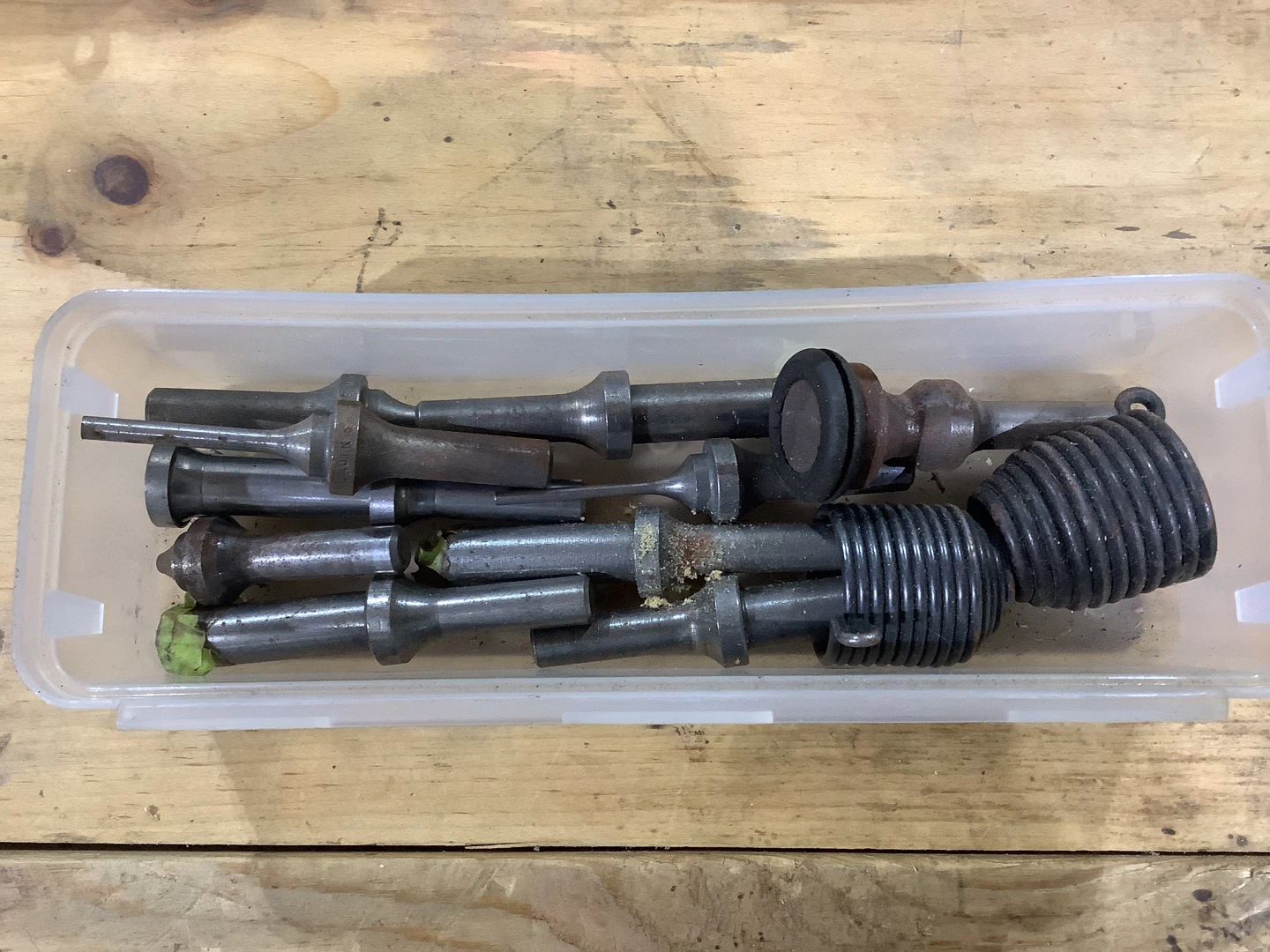 Sioux 270A-2 Air Hammer, bucking bars, and snaps - photo 3