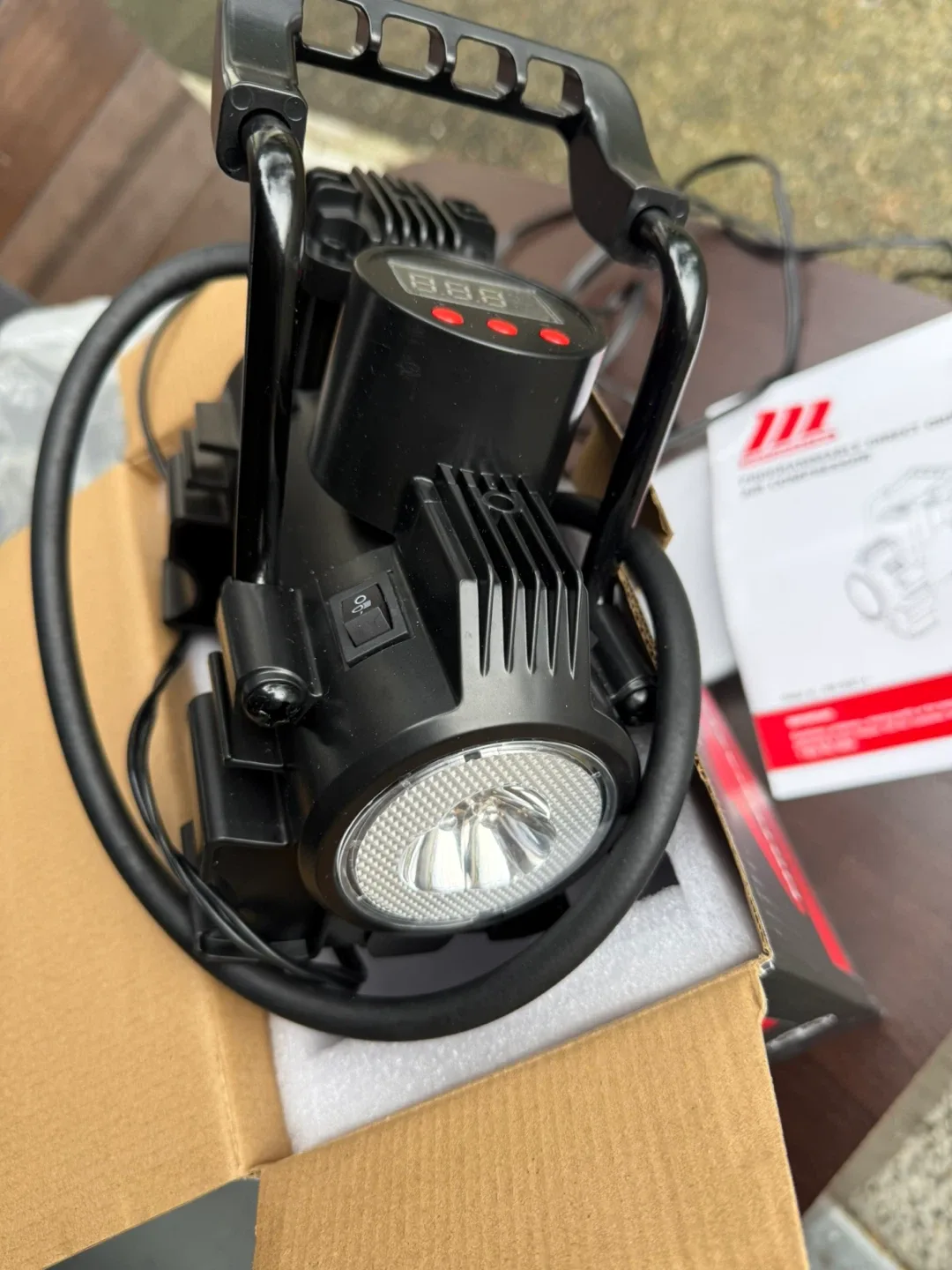 MotoMaster Direct-Drive Air Compressor - New in Box! image indicator(5)