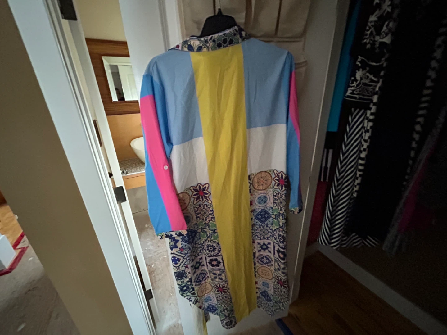 Colourful Long Sleeve Shirt - Size XL - photo 3