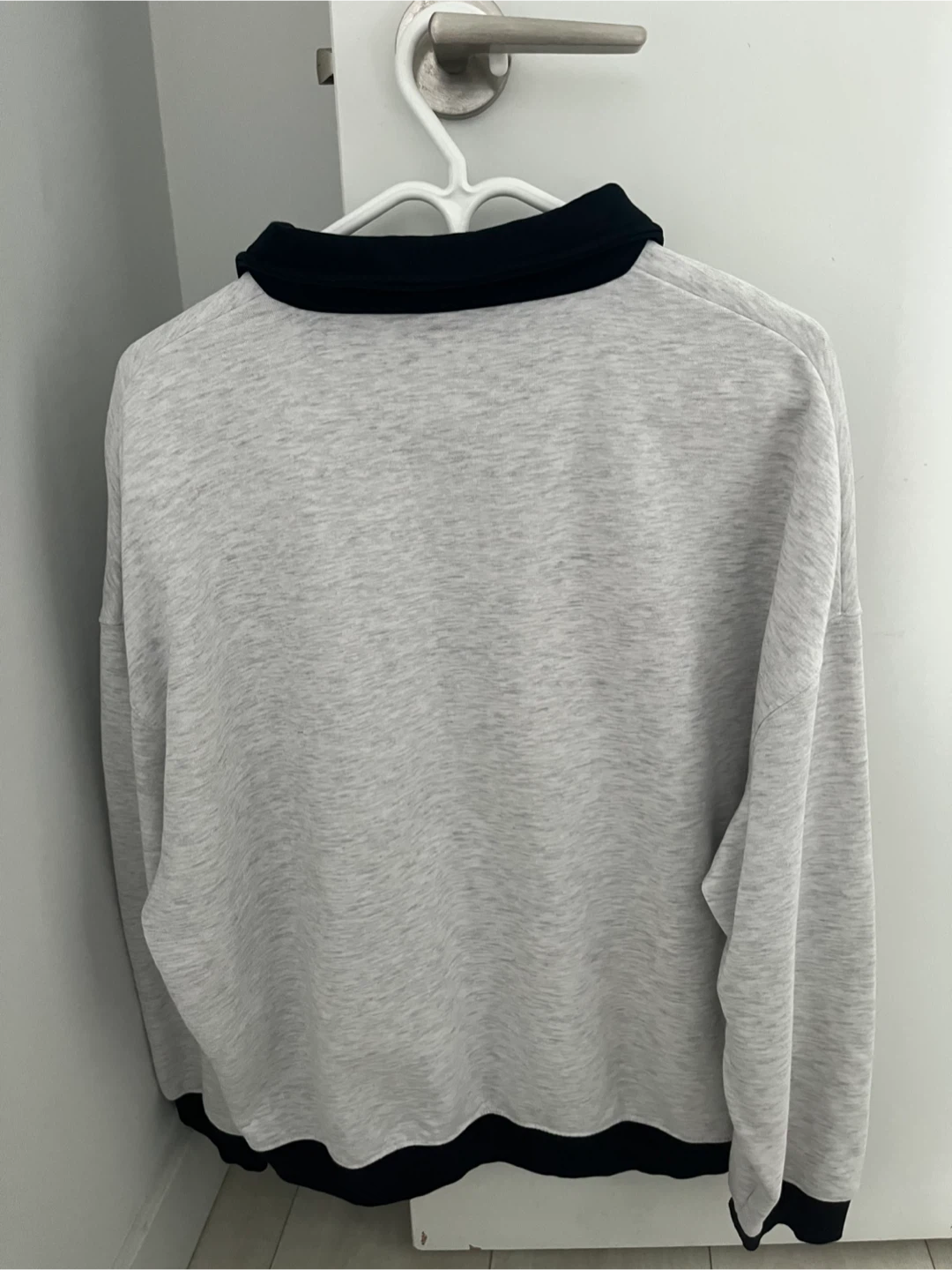 Women Sweatshirt - photo 2