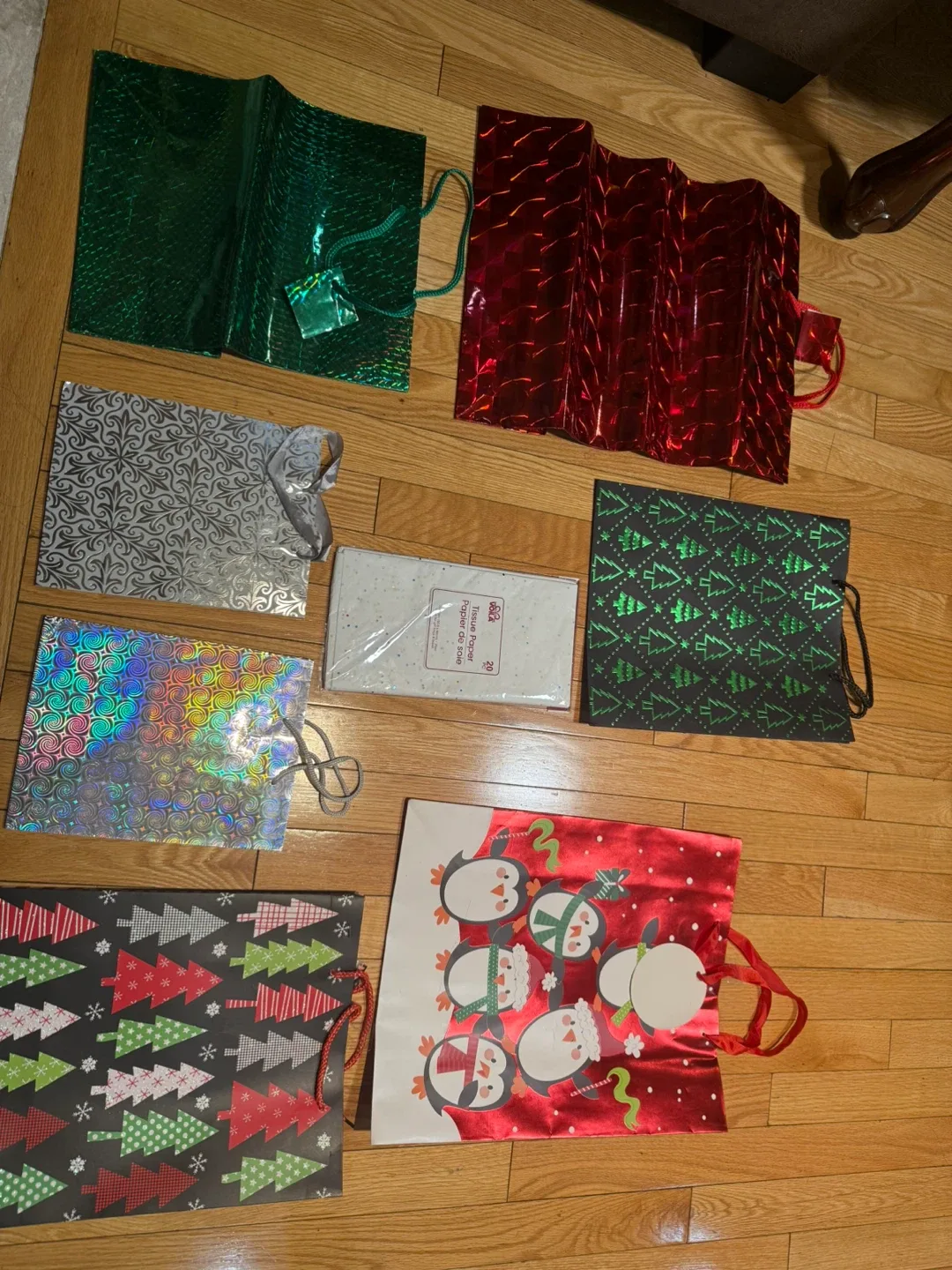 Mixed Lot of Gift Bags & Tissue Paper - Christmas #Cleanout