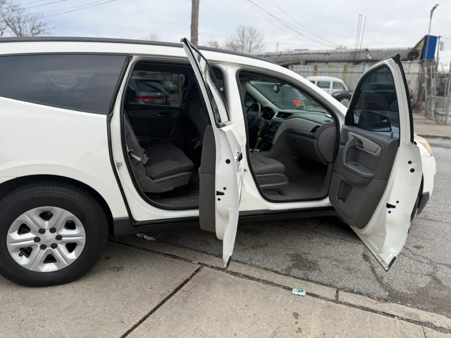 Chevrolet traverse LS 2013 image indicator(9)