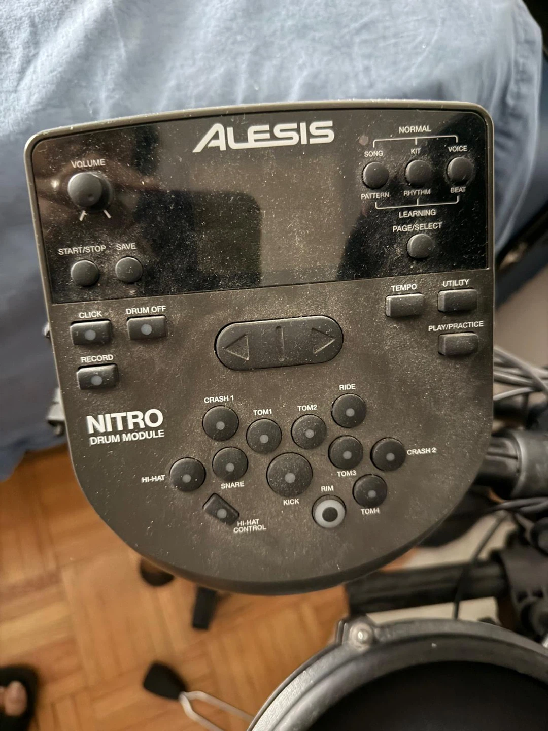 Alesis Nitro Electronic Drum Set - photo 2
