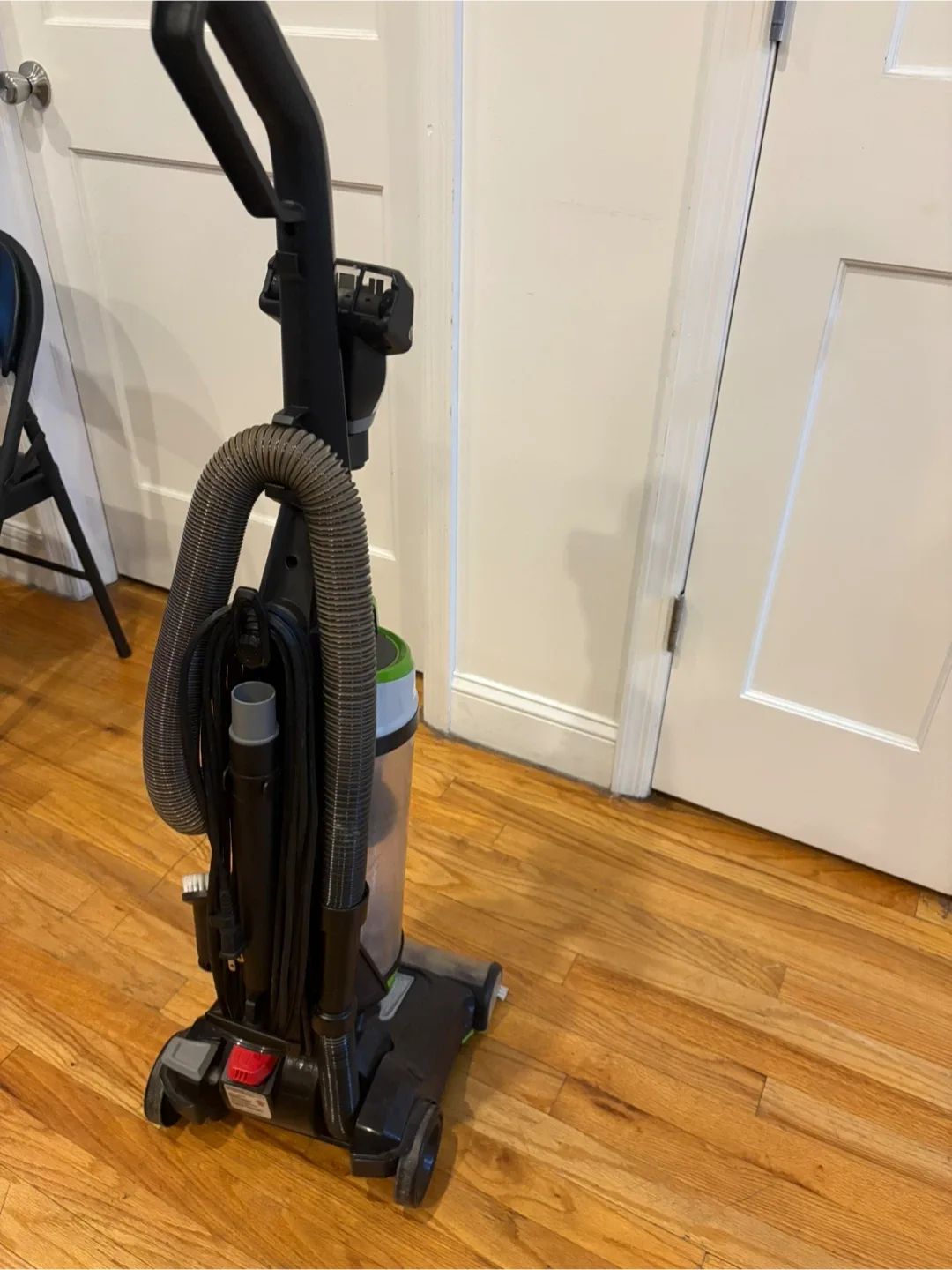 Bissell CleanView Swivel Rewind Pet Reach Vacuum image indicator(3)