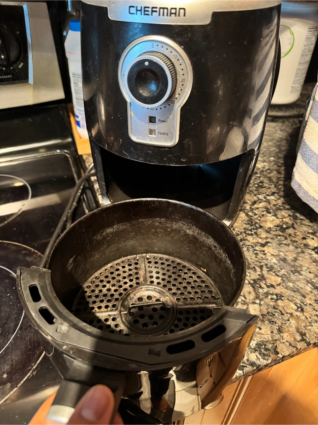 Chefman TurboFry 2-Quart Air Fryer - photo 4