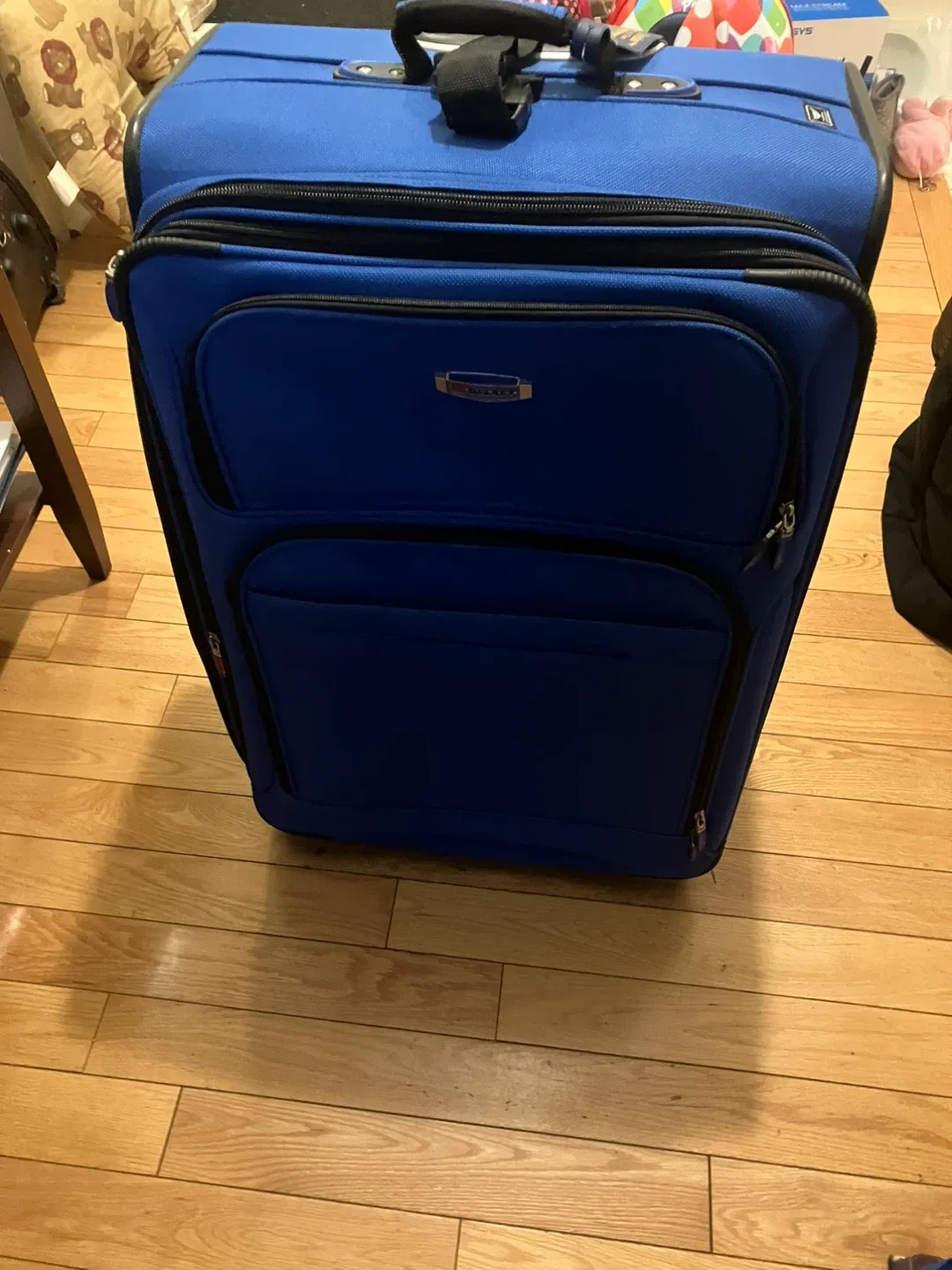 Mix of Used Luggage & Bags image indicator(2)