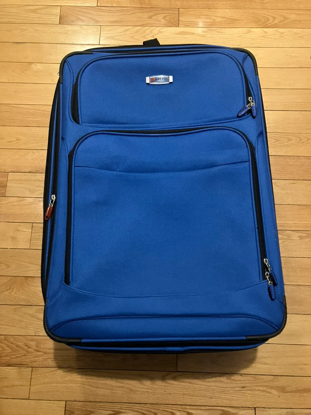 Mix of Used Luggage & Bags image indicator(4)