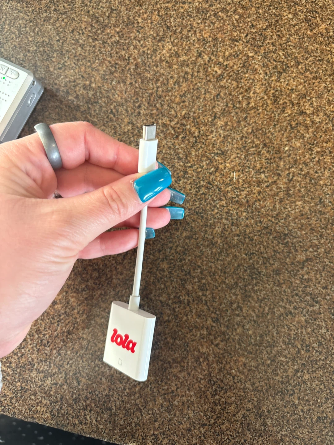 Lola Camera & USB Adapter - photo 3