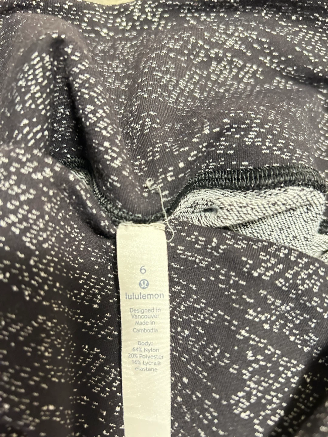 Lululemon Leggings - Size 6 #cleanout - photo 2