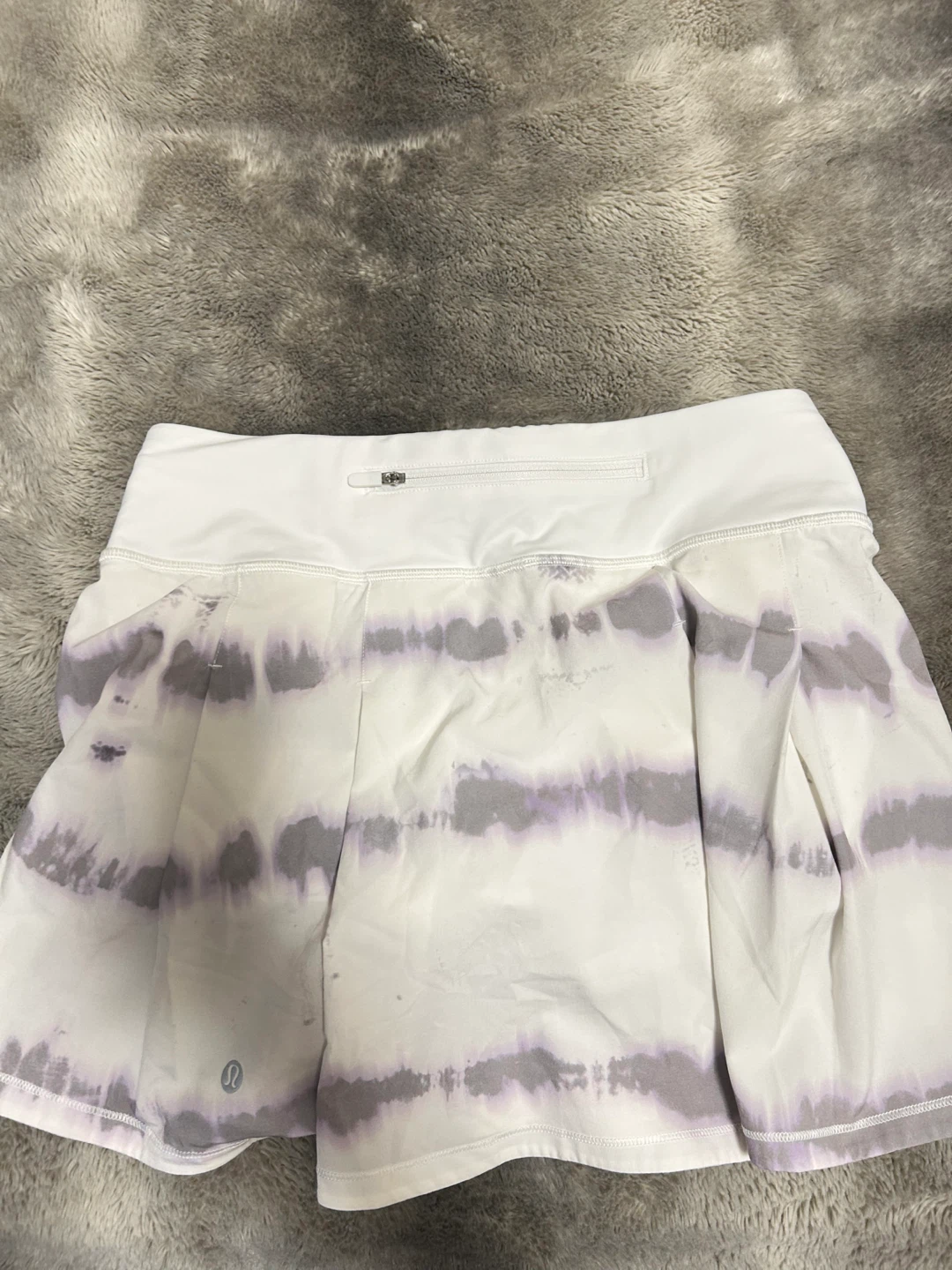 Lululemon skirt with shorts - Size 4. #cleanout - photo 2