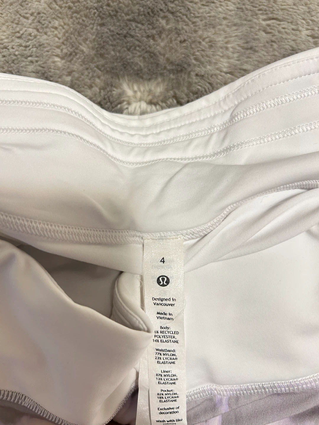 Lululemon skirt with shorts - Size 4. #cleanout - photo 3