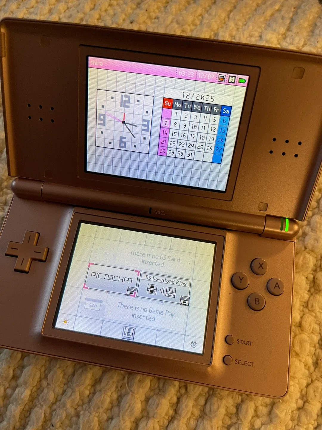 Nintendo DS Lite - Rose Gold image indicator(2)