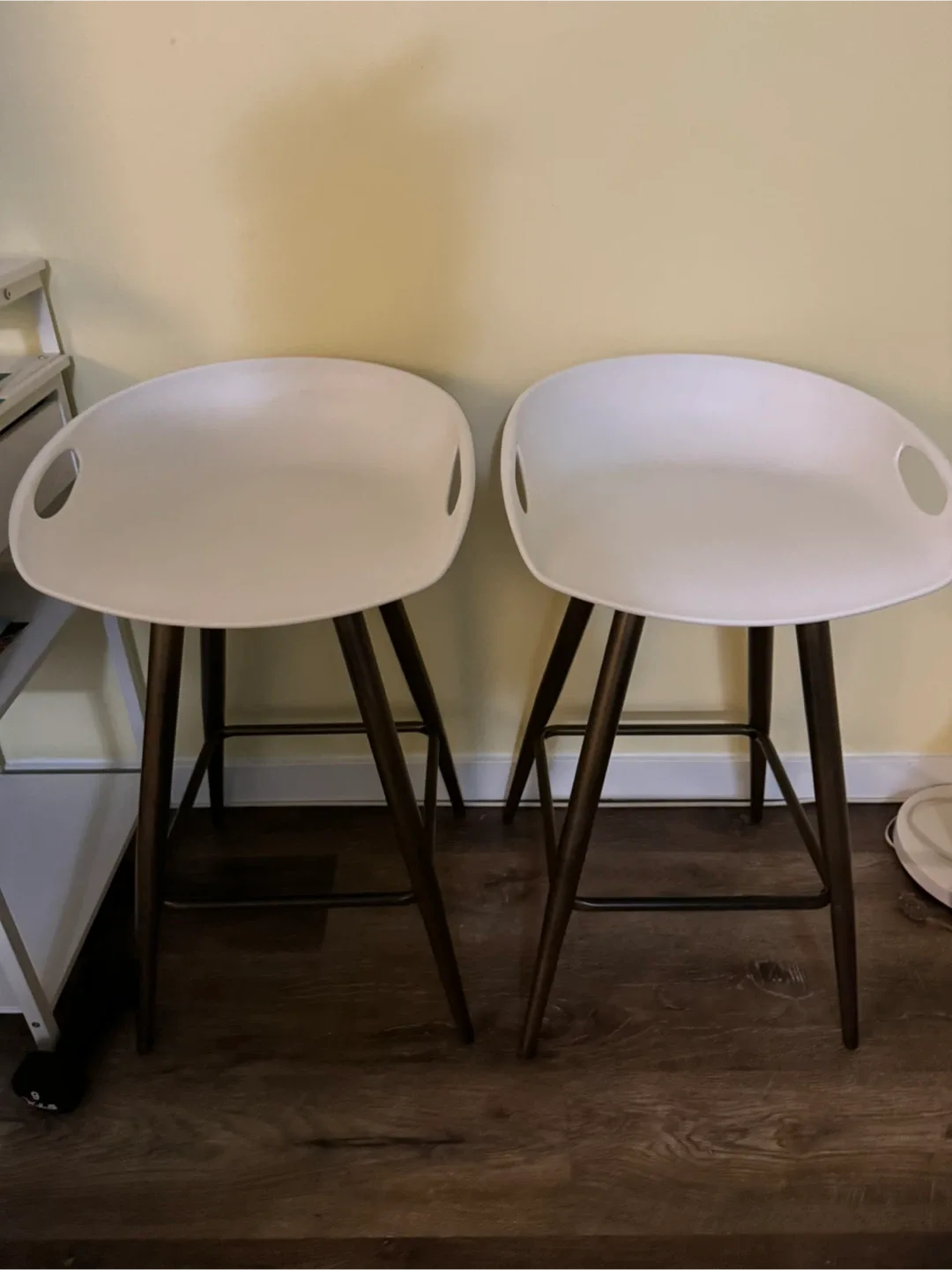 White Bar 2 Stools only