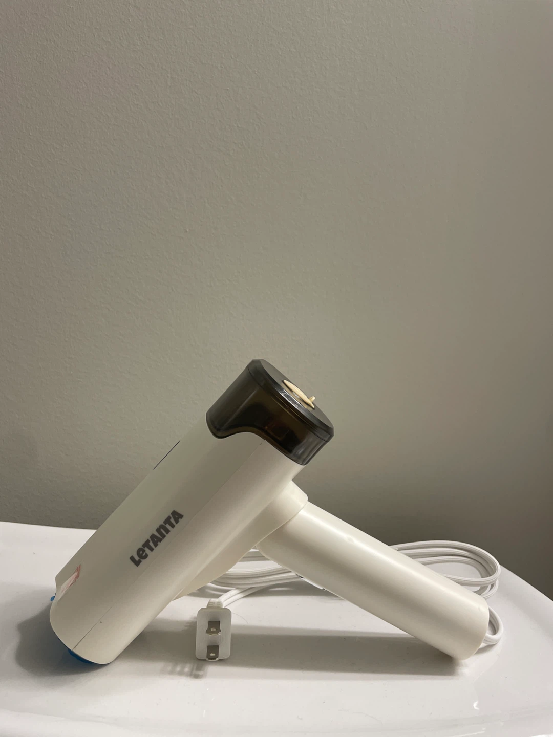 LETANTA Portable Garment Steamer - Like New!