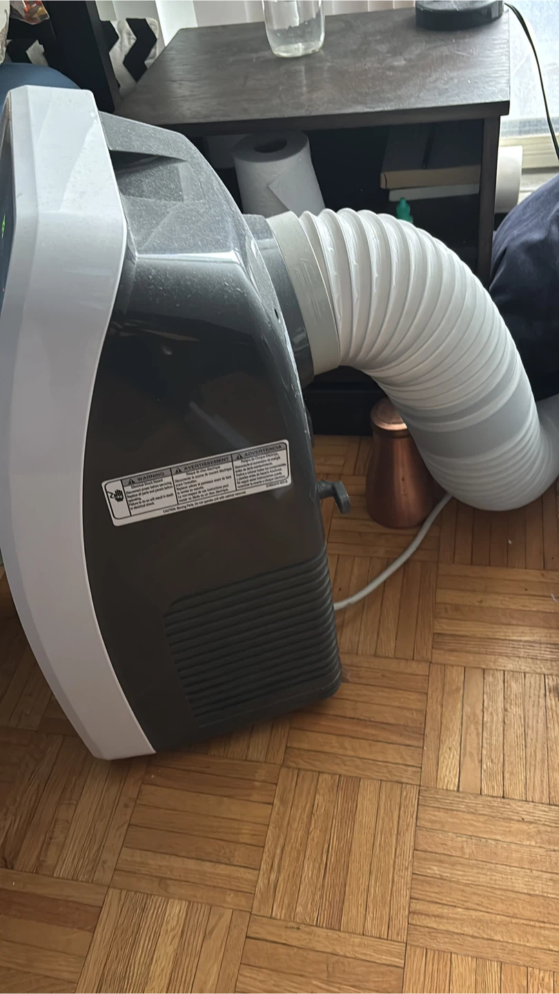 Insignia Portable Air Conditioner - photo 2