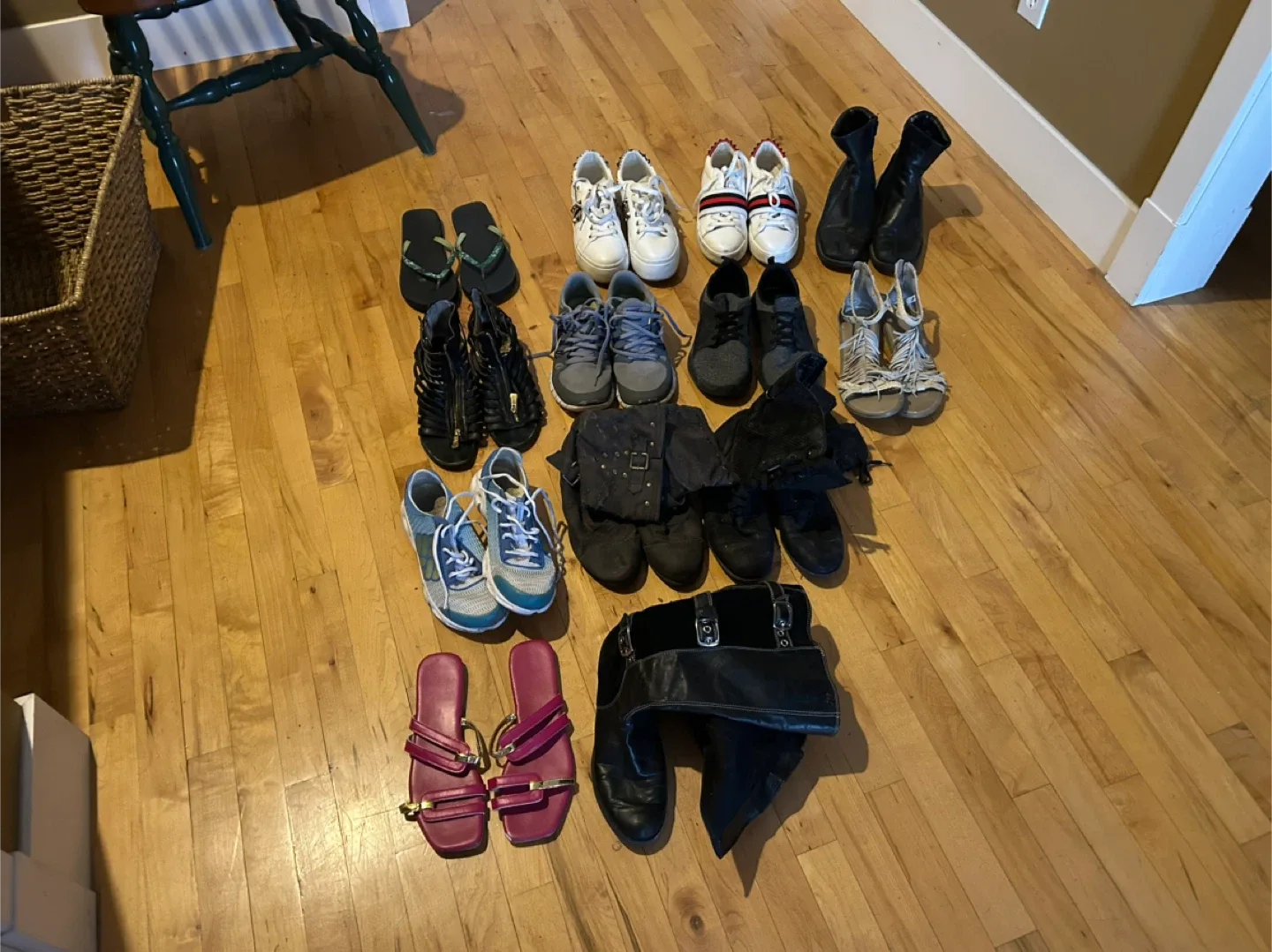 $5.00 each one size 9 or 9.5 or 10 Assorted Shoes